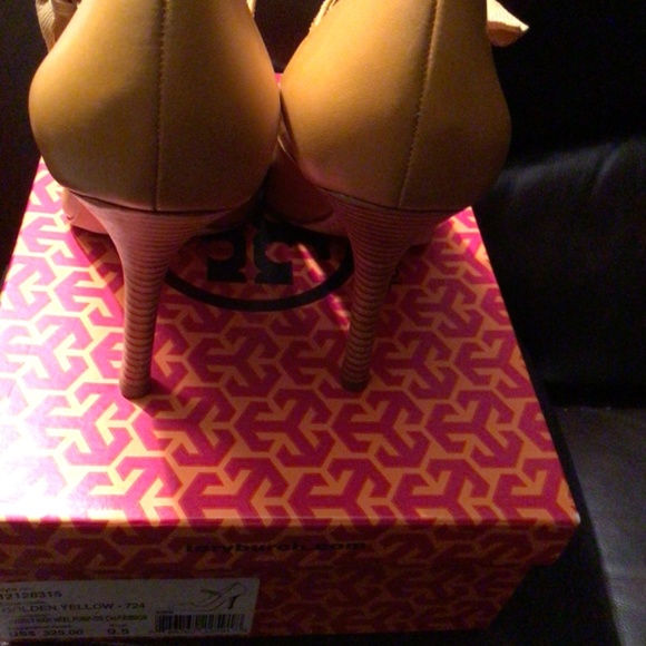 Tory Burch Golden Yellow High Heel Pump - Picture 7 of 8